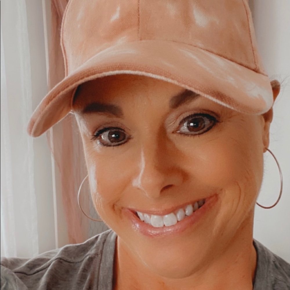 Meet your Posher, Lori